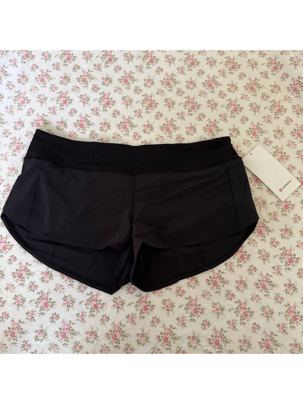 Lululemon Athletica Speed up LR Shorts